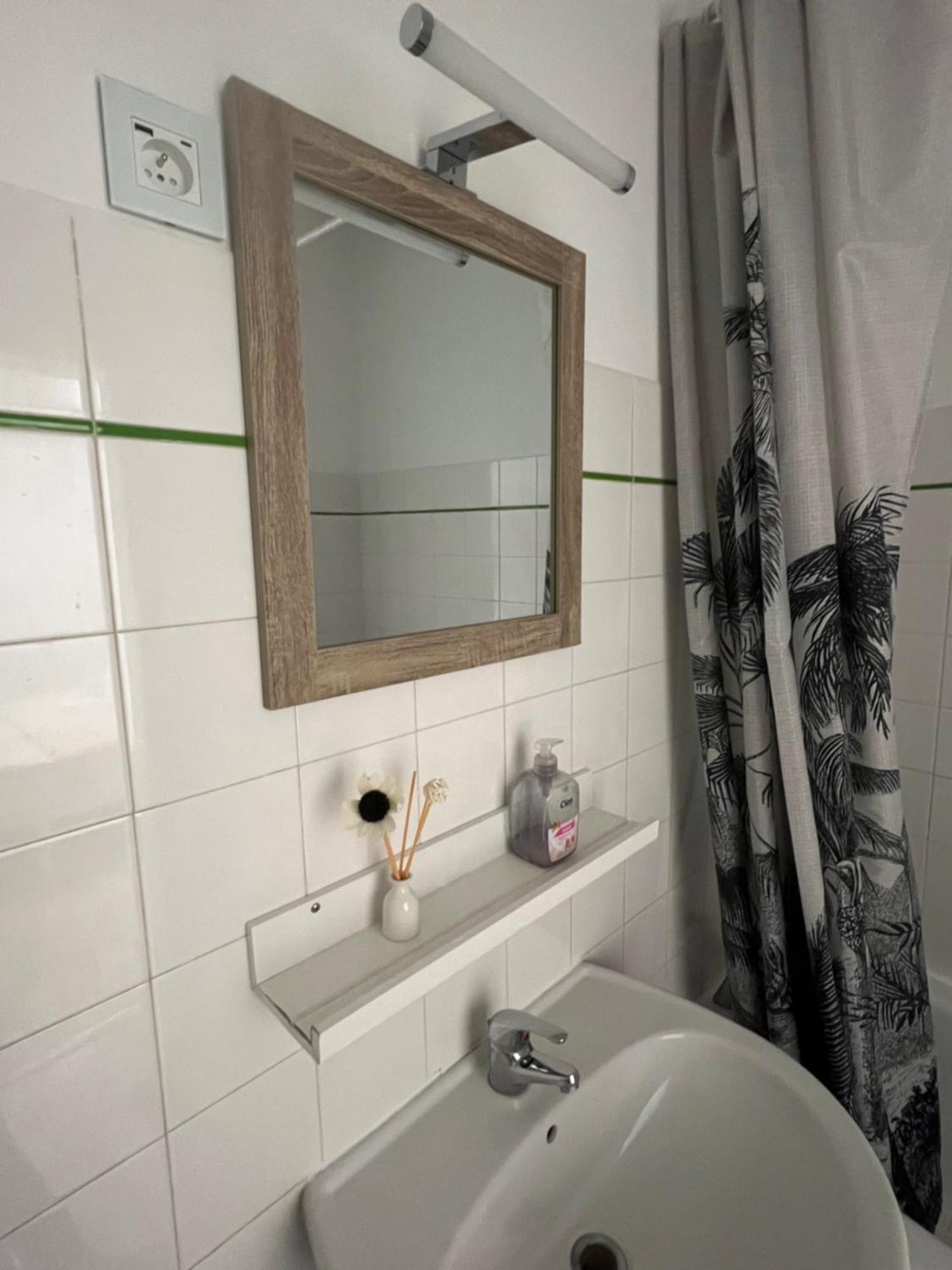Appartement Lumineux A 2 Pas D'Enghien Montmorency Buitenkant foto